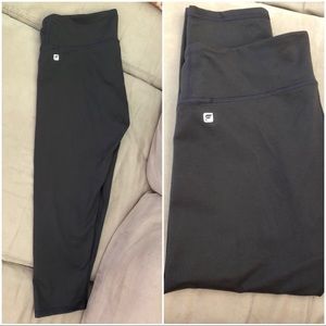 Fabletics cropped workout leggings - gray- size M